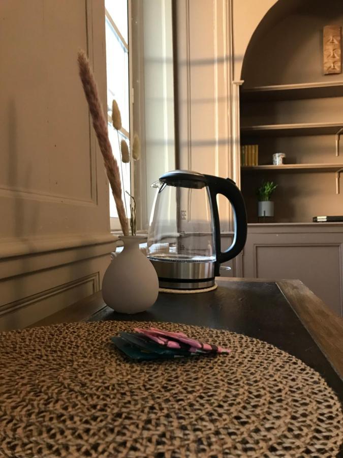 Mercier De Montigny - Les Chambres Du Beffroi - Spa Et Massage Fougères 外观 照片